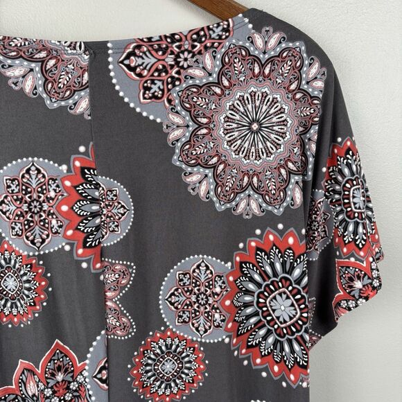 Robbie Bee Floral Medallion Wrap Dress Size 1X Gray Coral Pink Short Sleeve - Picture 3 of 11